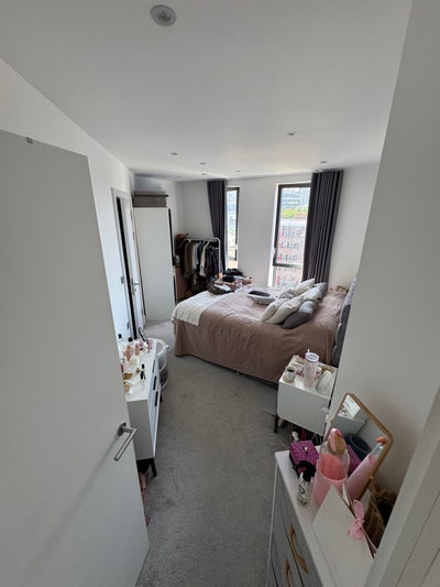 1 ensuite double bedroom in new build, southbank Main Photo