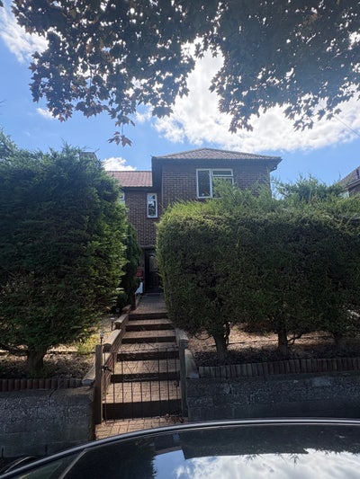 Spacious 3-bed semi-detached property with garage Main Photo
