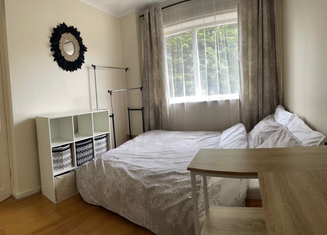 CozLarge Room in Great Area Main Photo