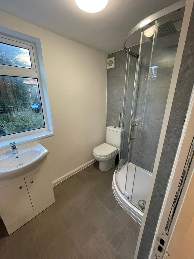 Double room with en-suite  Main Photo