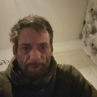 Hi im jason Im 45 looking for somewhere to live Main Photo