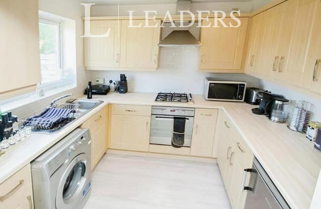 Room 1-4 67 Godwin Way  Main Photo