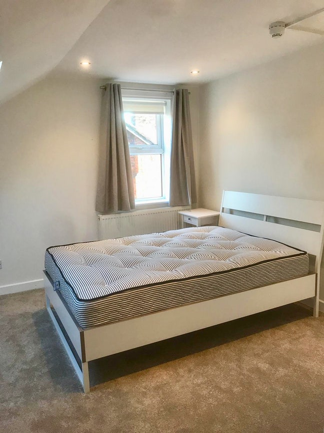 3 large double bedroom - West Didsbury Main Photo