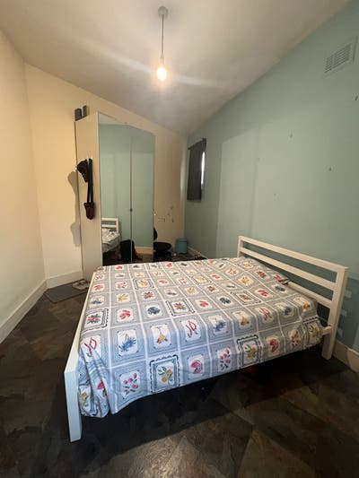Spacious & Cosy Double Room For Rent AT SW18 4BB Main Photo