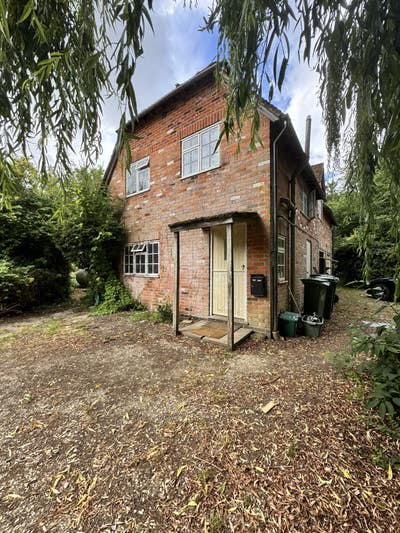 Flat available for rent  Main Photo
