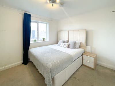 3 stunning rooms in Marylebone Main Photo
