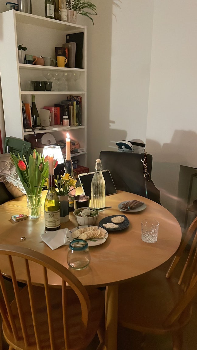 Bright room 10 mins walk from Portobello Main Photo
