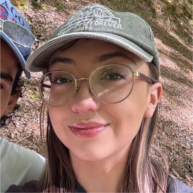 Professional Female seeks a double room Main Photo