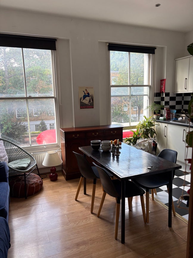 Aug sublet huge room 5 min to highbury station✨🌷 Main Photo