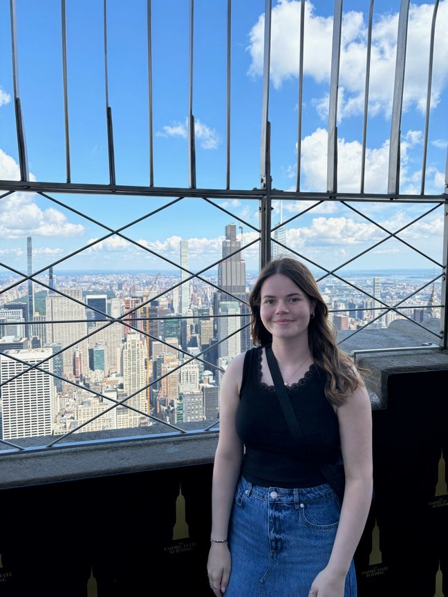 Looking for a flat share/ double room  Main Photo
