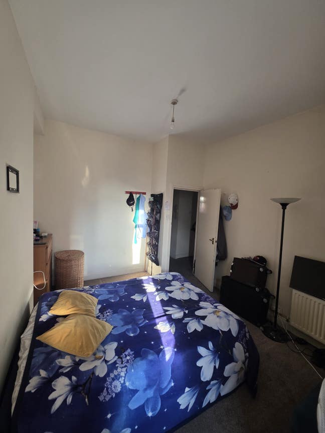 25 minutes from central London, very accessible ar Main Photo