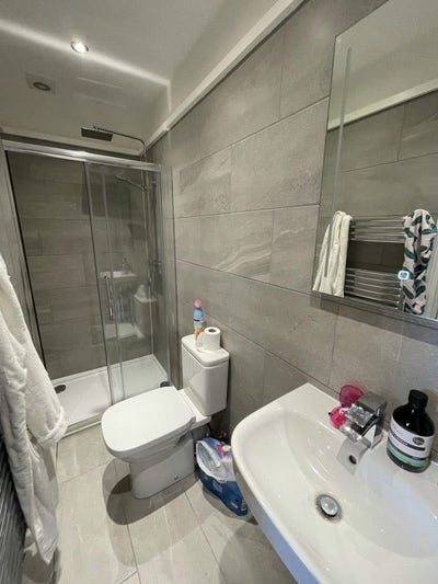 En-suite room  Main Photo