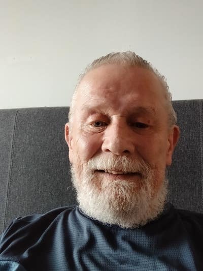 74 year old Male seeks a double room Main Photo