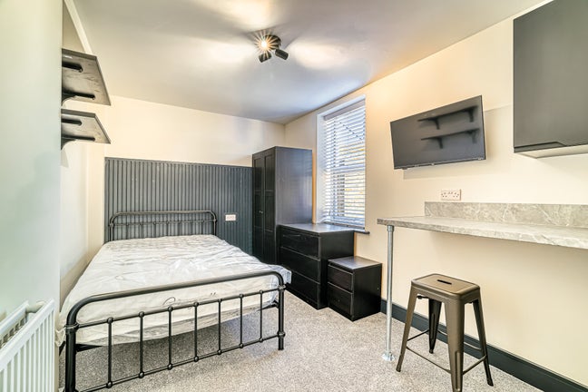 Stunning En-Suite Room Available  Main Photo