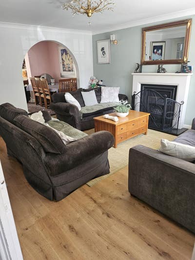 Double bedroom in friendly house available Main Photo