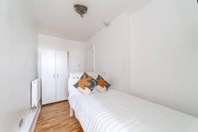 🔥🔥Cozy Double Quiet Area!  Half Deposit🔥🔥 Main Photo