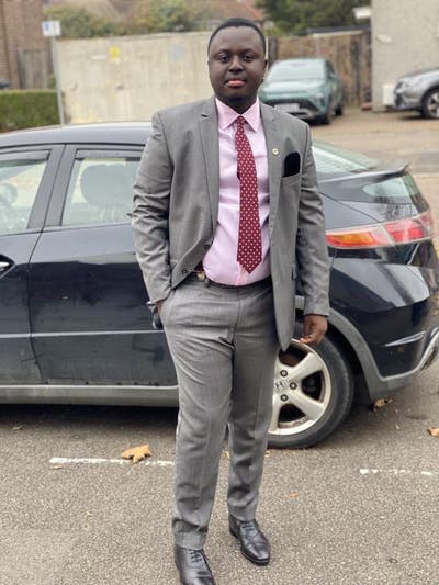 Professional Male seeks a double room Main Photo