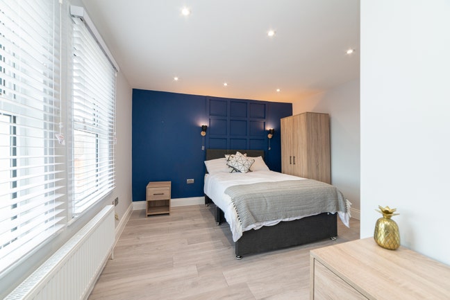 Two Double Rooms in Shared House (The Cres) Main Photo