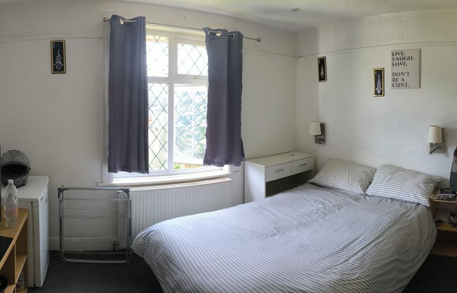*** ROOM 5 mins to SGH   *** Main Photo