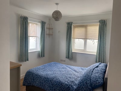 Small double room with own en-suite  Main Photo