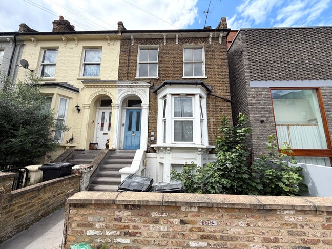 ***First Floor Flat to Rent, E9*** Main Photo