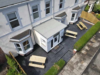 Double en-suite with kitchenette  Main Photo
