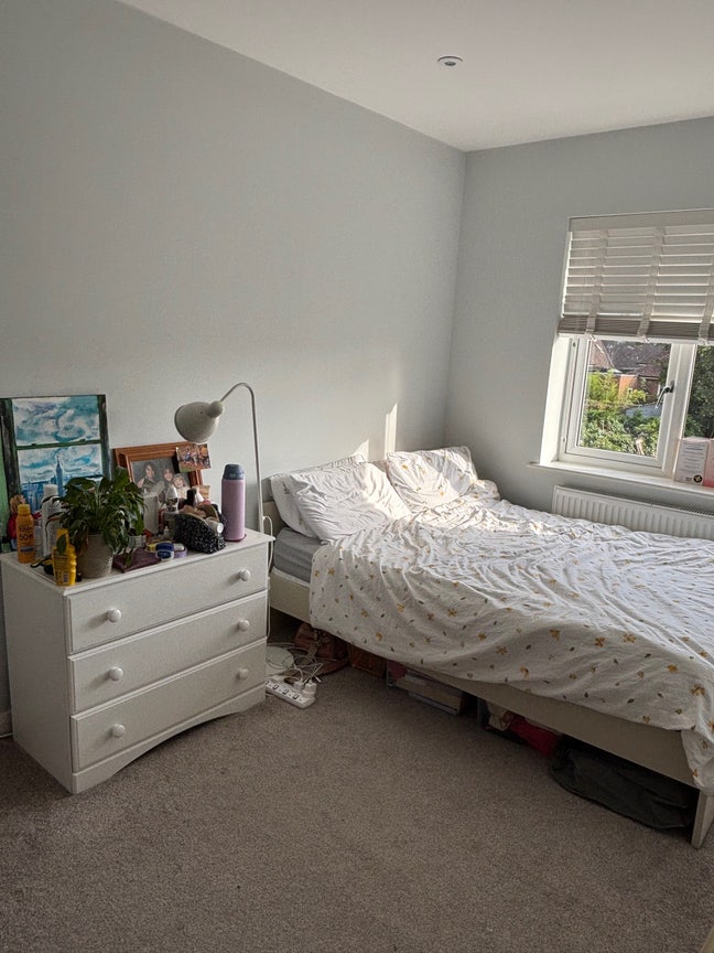Modern 2‑Bed Maisonette Main Photo