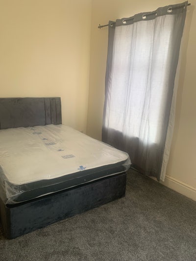 Double Bedroom including all bill Main Photo