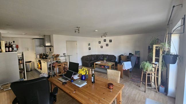 Ensuite Room Main Photo