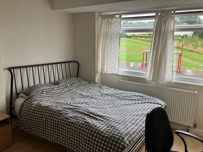 Room in LS13 Main Photo