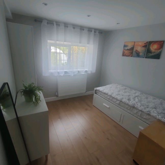 Single room near University of B'ham and QE hosp. Main Photo