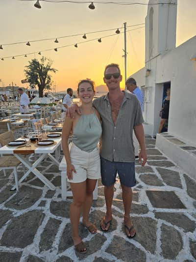 Australian couple looking for a short term let  Main Photo