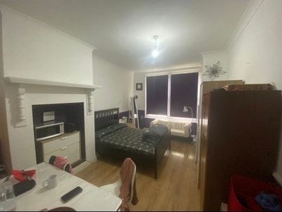 Double Room in Southend &pound;790 Pm inc Bills. Main Photo