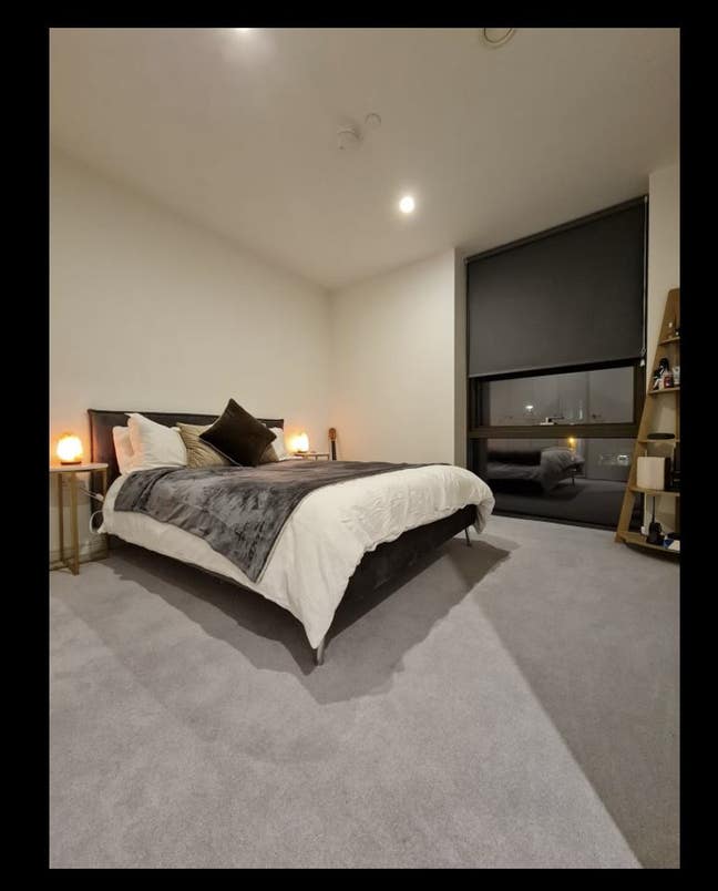 Private room in apartment with river views! Main Photo