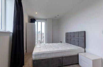 Modern Double Room – 1 Min from Deptford Bridge Main Photo