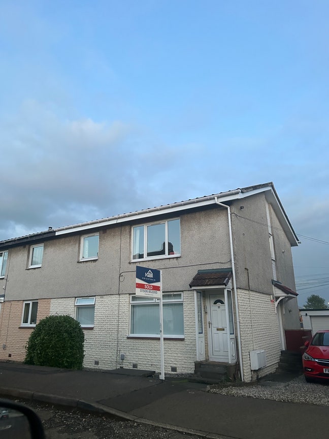 1 room Broxburn  Main Photo