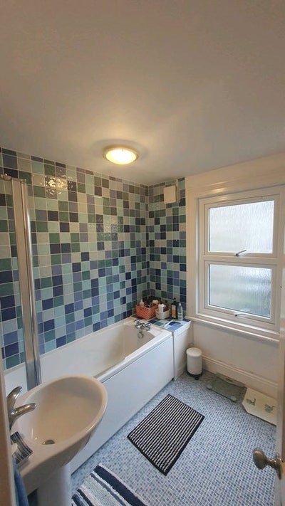 Two rooms in large house Main Photo