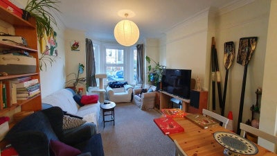 Two rooms in large house Main Photo