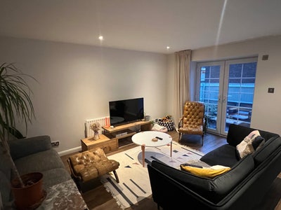 Dbl room avail in a beautifully converted church Main Photo