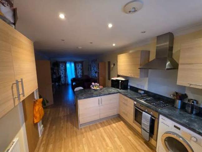 Double Room in Headington, Great Location! Main Photo