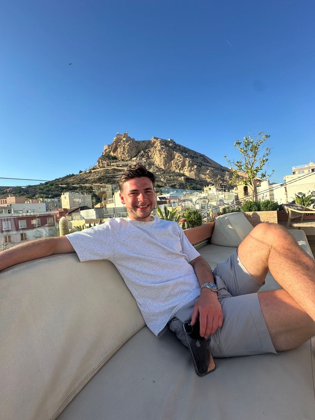 Joe (Professional, looking for House Share) Main Photo