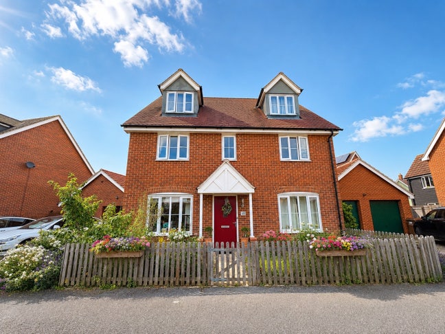 2 large double bedrooms Main Photo
