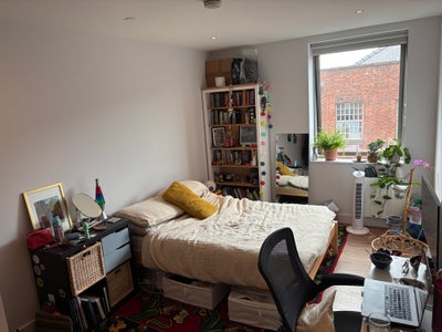 Double room in Ancoats  Main Photo