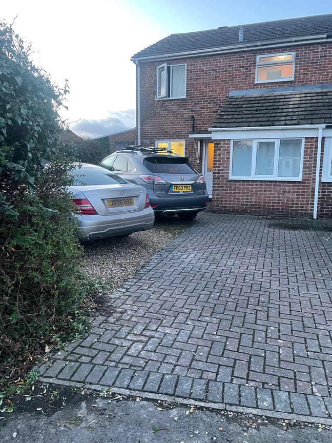 Live Out Landlord , Double Room ,Bills Incl Main Photo