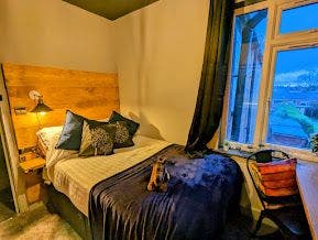 🏡 Ensuite Room Available  Main Photo
