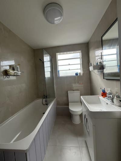 Summer Sublet in E1 Main Photo