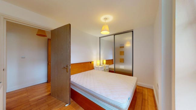 Pet-Friendly- 1 Bed Flat in Elephant and Castle  Main Photo