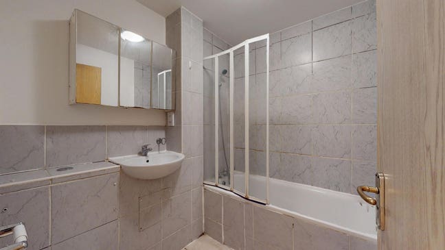 Pet-Friendly- 1 Bed Flat in Elephant and Castle  Main Photo