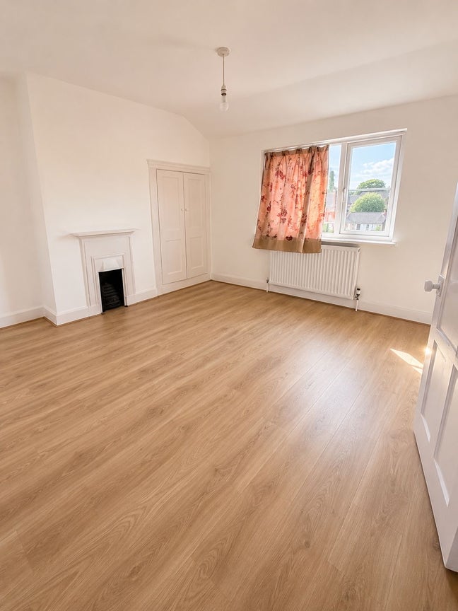 Lovely 3Bedroom flat in Plaistow Main Photo