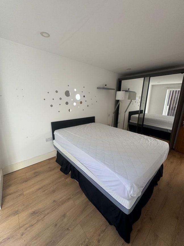 ✨ 🛏️ Ensuite  Room to Let in - Clapham  Main Photo